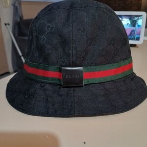 Gucci bucket hat
